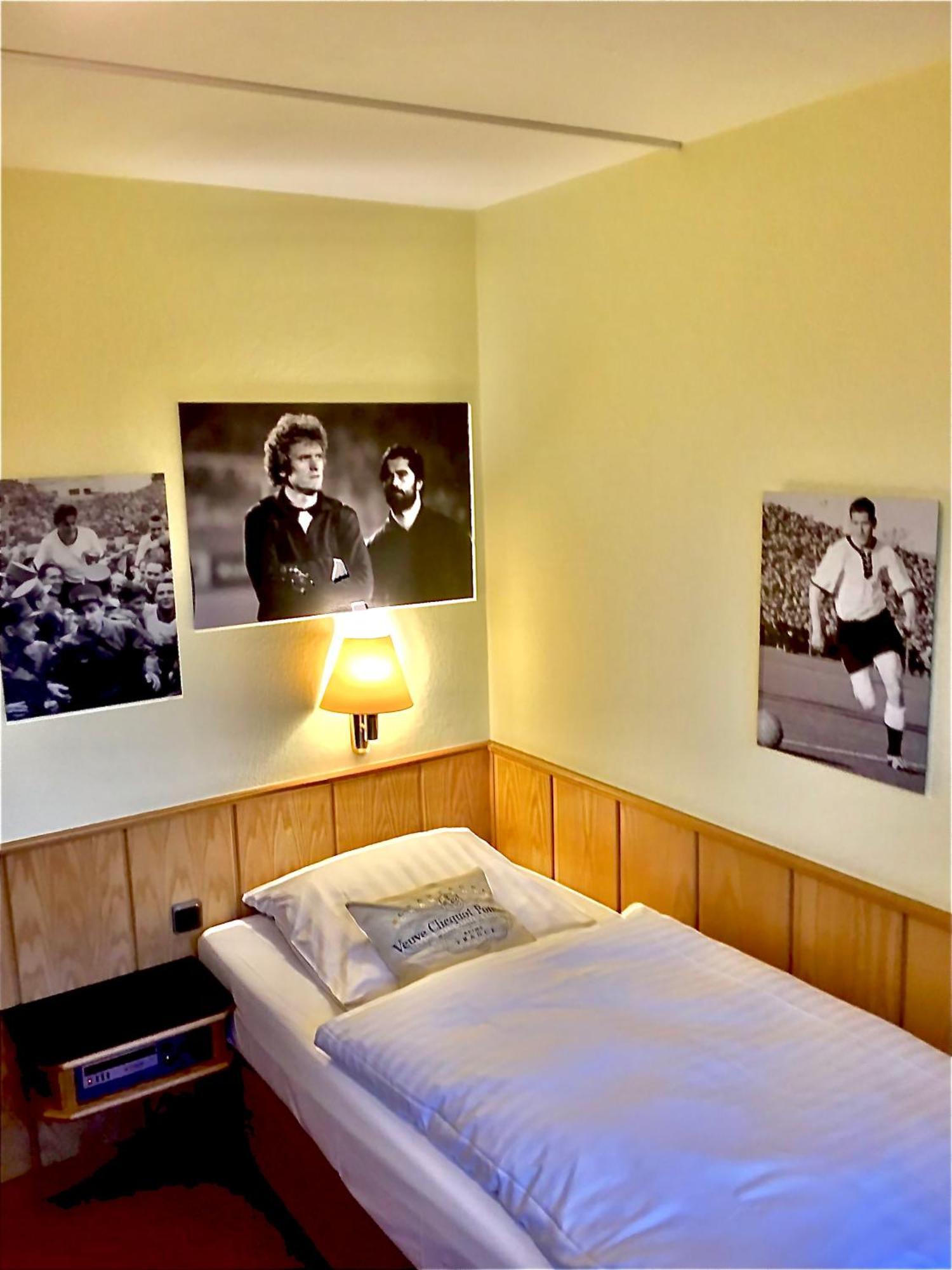 Retro - Art - Hotel 2*